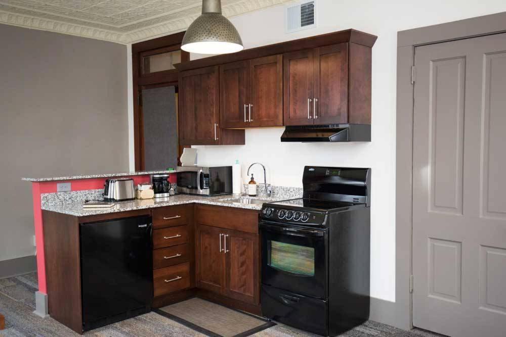 Dodici Night Suites Washington エクステリア 写真