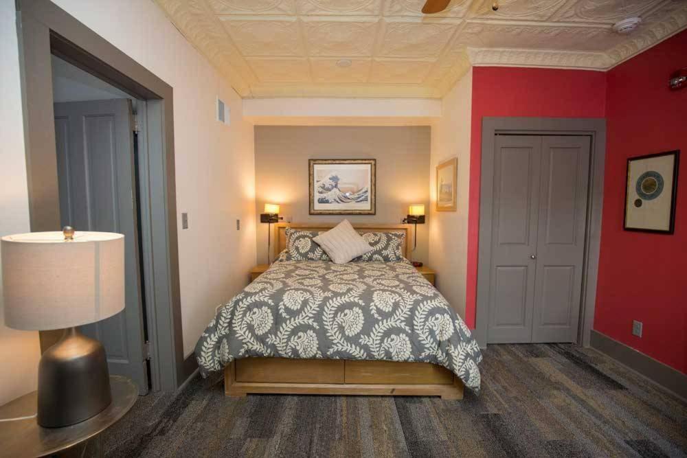 Dodici Night Suites Washington エクステリア 写真
