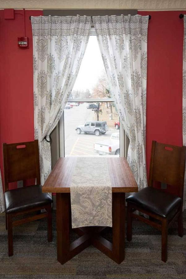 Dodici Night Suites Washington エクステリア 写真