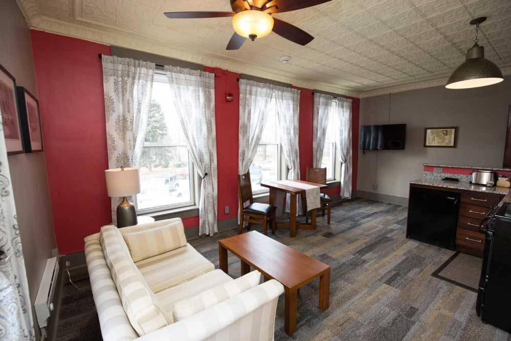 Dodici Night Suites Washington エクステリア 写真